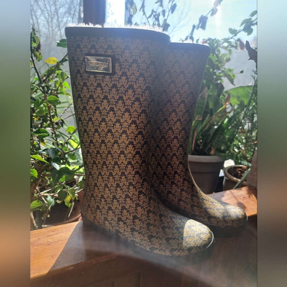 Mooveboots